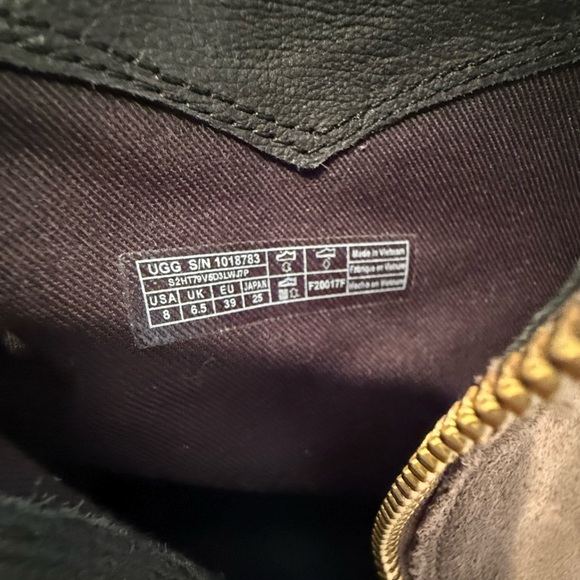 UGG women's Fraise whipstitch chunky heel suede  ankle boots size 8 - Picture 16 of 16